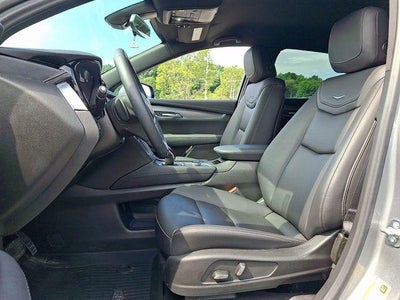 2025 Cadillac XT5 Luxury