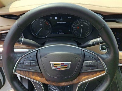 2022 Cadillac XT5 Premium Luxury