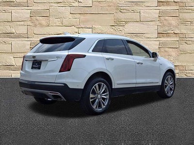 2022 Cadillac XT5 Premium Luxury