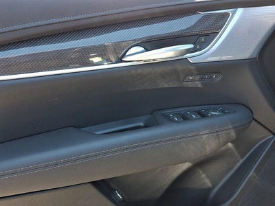 2025 Cadillac XT5 Sport