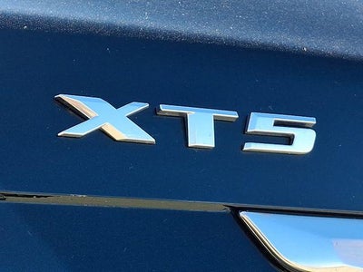 2025 Cadillac XT5 Sport