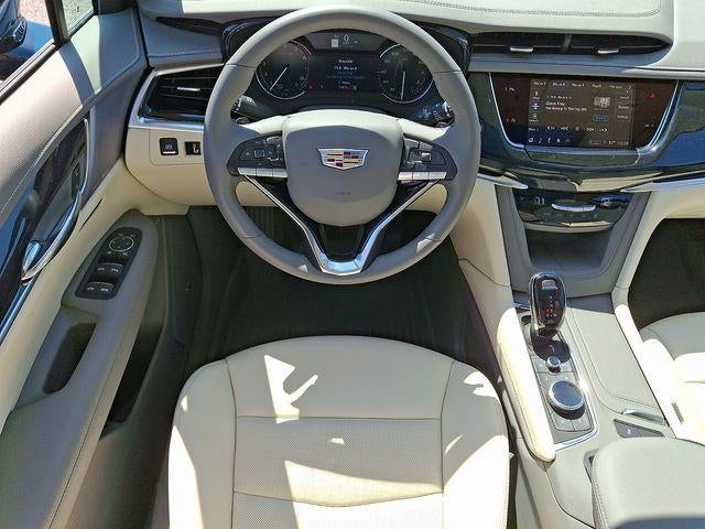 2025 Cadillac XT6 Premium Luxury