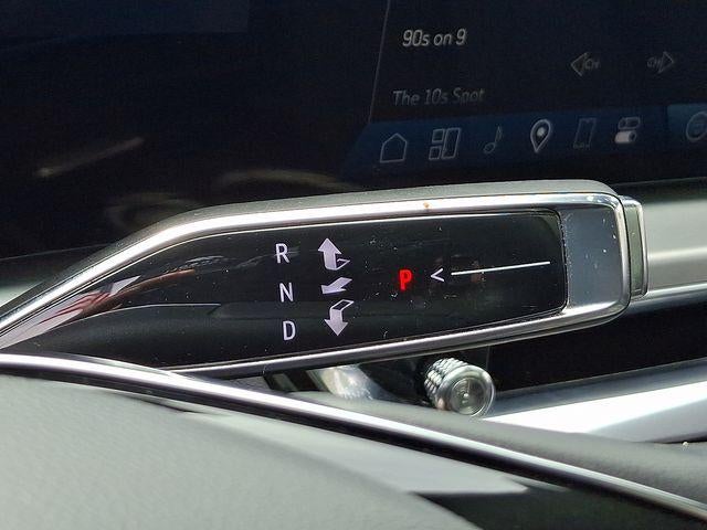 2024 Cadillac LYRIQ Luxury 1