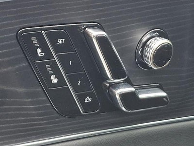 2024 Cadillac LYRIQ Luxury 1