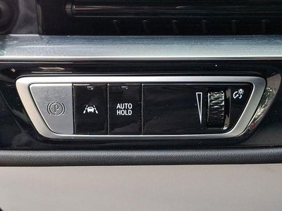 2024 Cadillac LYRIQ Luxury 1