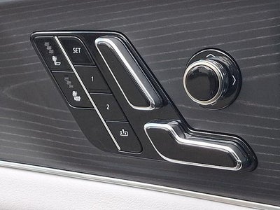2024 Cadillac LYRIQ Luxury 1