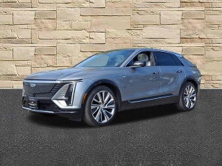 2024 Cadillac LYRIQ Luxury 3