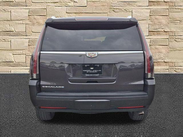 2017 Cadillac Escalade Luxury