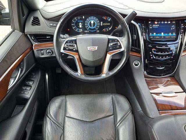 2017 Cadillac Escalade Luxury