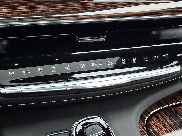 2024 Cadillac Escalade ESV Premium Luxury