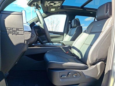 2025 Cadillac Escalade Premium Luxury