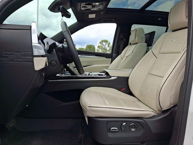 2025 Cadillac Escalade Sport