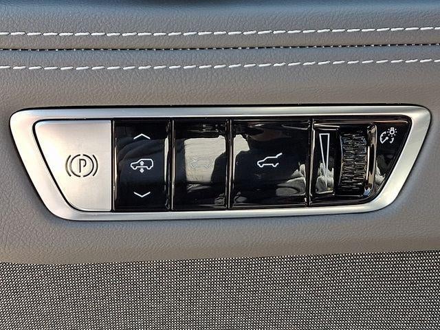2026 Cadillac ESCALADE IQ Luxury