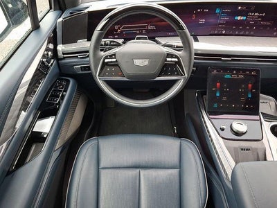 2025 Cadillac ESCALADE IQ Luxury 2
