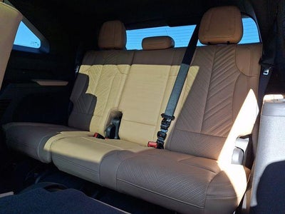 2025 Cadillac ESCALADE IQ Luxury 2