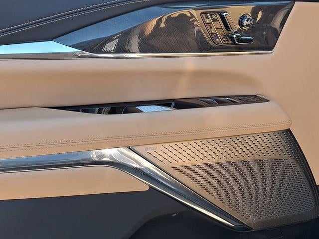 2025 Cadillac ESCALADE IQ Luxury 2