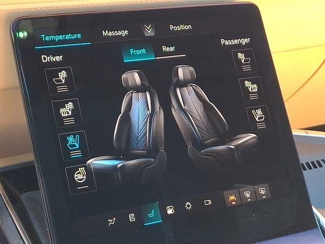 2025 Cadillac ESCALADE IQ Luxury 2