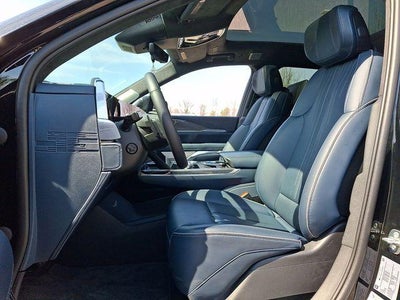 2025 Cadillac ESCALADE IQ Luxury 2