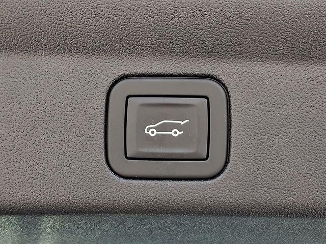 2025 Cadillac ESCALADE IQ Luxury 2