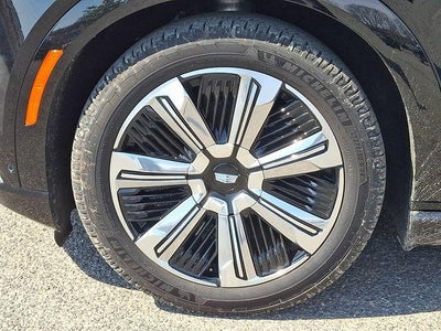 2025 Cadillac ESCALADE IQ Luxury 2