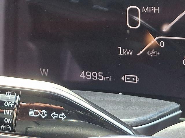 2025 Cadillac ESCALADE IQ Sport 2