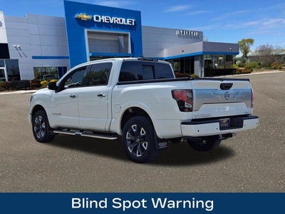 2023 Nissan TITAN Crew Cab Platinum Reserve 4x4