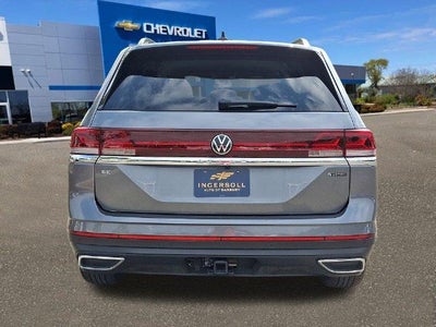 2025 Volkswagen Atlas 2.0T SE w/Technology