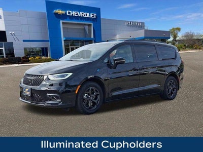 2025 Chrysler Pacifica Hybrid Premiuim S Appearance Package