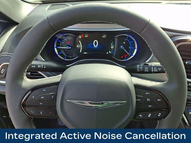 2025 Chrysler Pacifica Hybrid Premiuim S Appearance Package