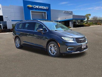 2021 Chrysler Pacifica Touring AWD