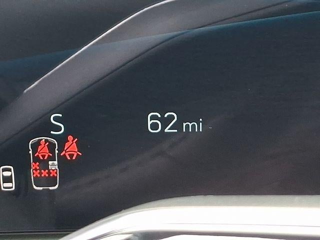 2025 Cadillac OPTIQ Luxury 2