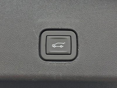 2025 Cadillac OPTIQ Luxury 2
