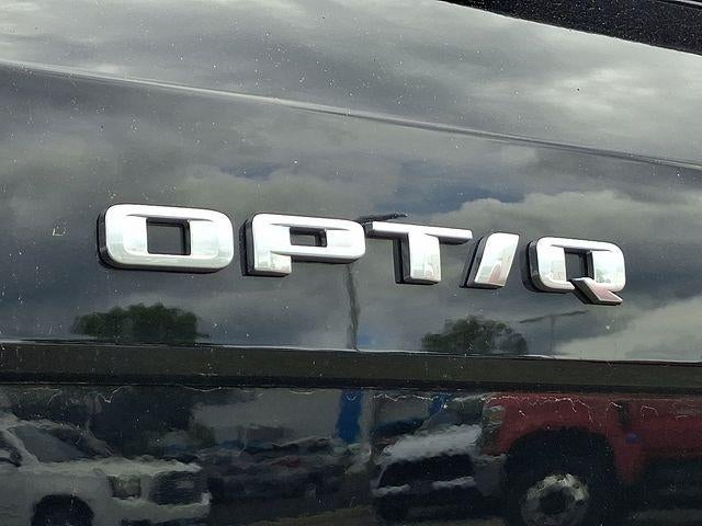 2025 Cadillac OPTIQ Luxury 2