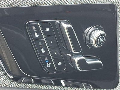 2025 Cadillac OPTIQ Luxury 2