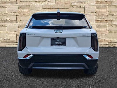 2025 Cadillac OPTIQ Luxury 2