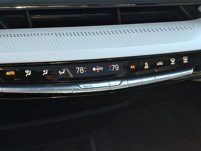 2025 Cadillac OPTIQ Luxury 2