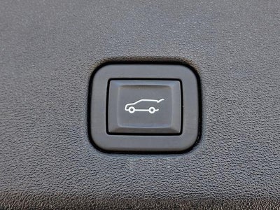 2025 Cadillac OPTIQ Luxury 2