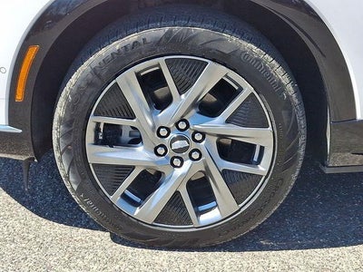 2025 Cadillac OPTIQ Luxury 2