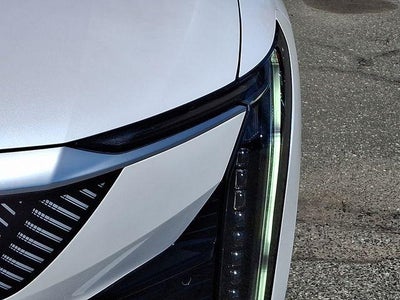 2025 Cadillac OPTIQ Luxury 2