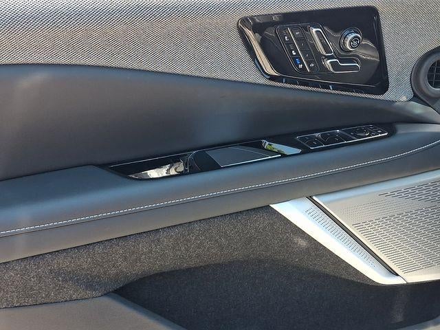 2025 Cadillac OPTIQ Sport 2