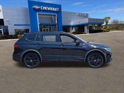 2022 Volkswagen Tiguan 2.0T SE R-Line Black
