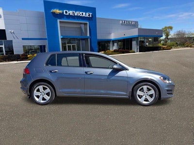 2017 Volkswagen Golf TSI Wolfsburg Edition 4-Door