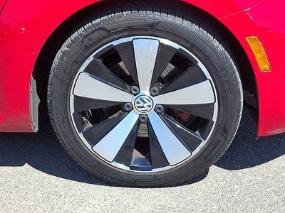 2013 Volkswagen Beetle Convertible 2.0T