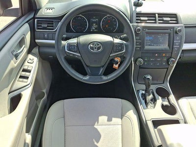 2017 Toyota Camry SE
