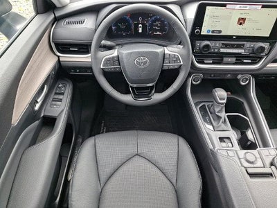 2026 Toyota Grand Highlander LE