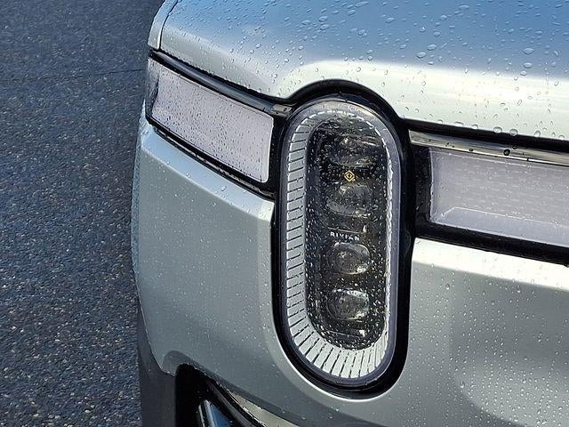 2024 RIVIAN R1S Adventure