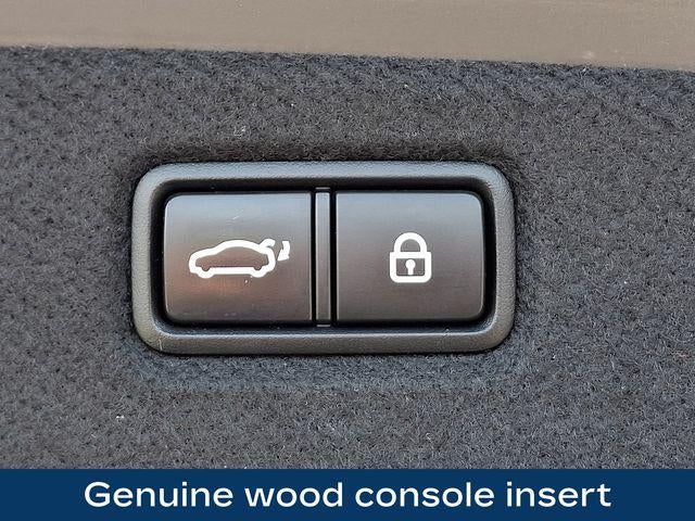 2022 Genesis G90 5.0 Ultimate AWD