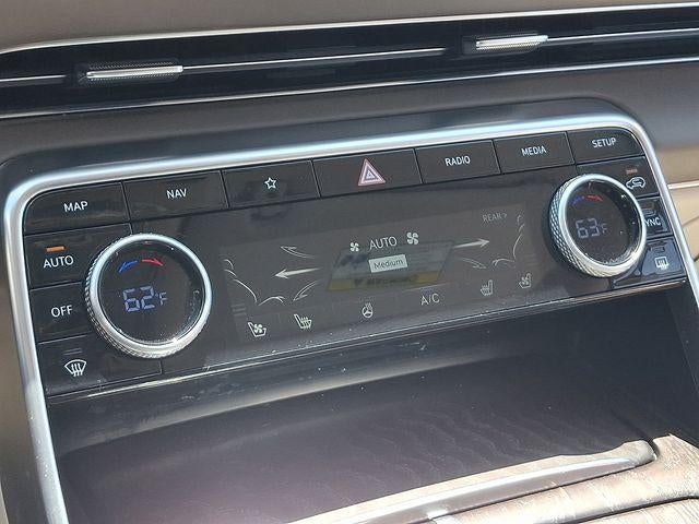 2023 Genesis GV80 Base