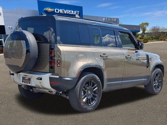 2025 Land Rover Defender 110 P300