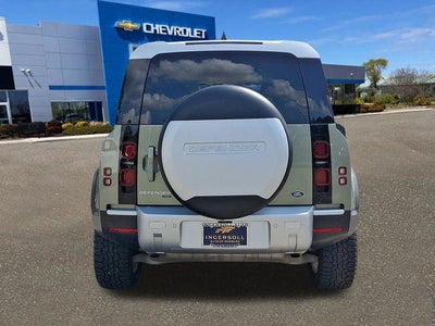 2023 Land Rover Defender 110 SE